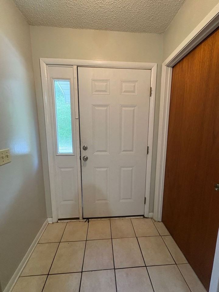 214 Candlebrook Dr - Photo 2 of 28