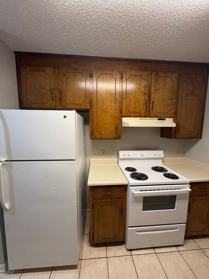 214 Candlebrook Dr - Photo 6 of 28
