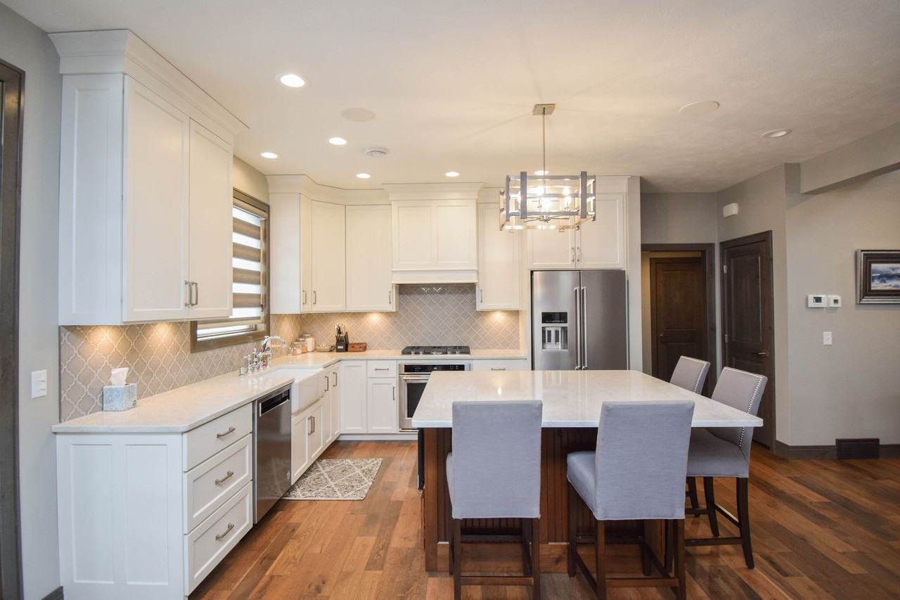 912 S Torrey Pine Ln - Photo 2 of 46