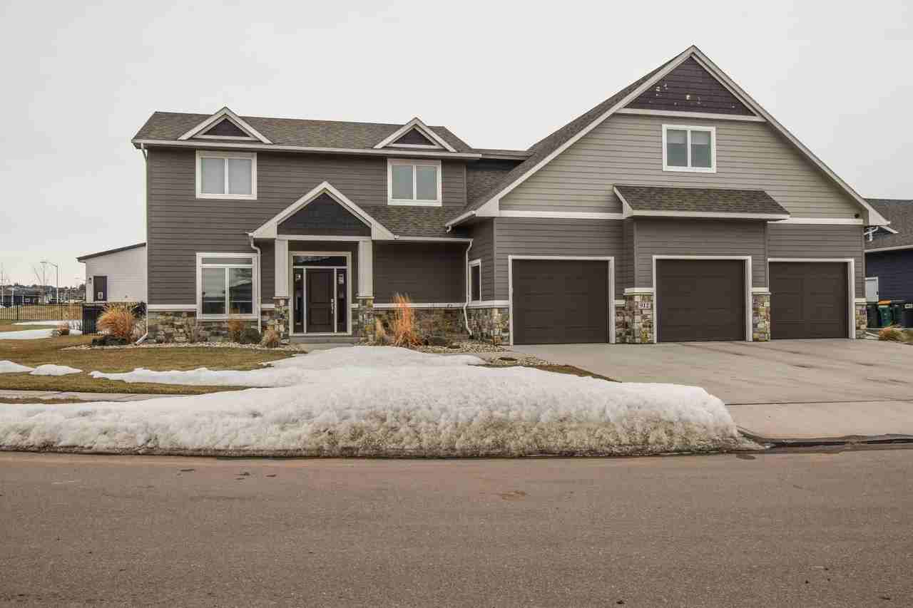 912 S Torrey Pine Ln - Photo 3 of 46