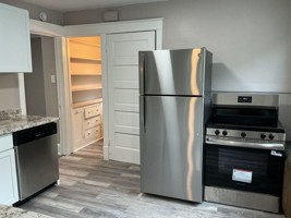 featured image of 1518 S 83rd St