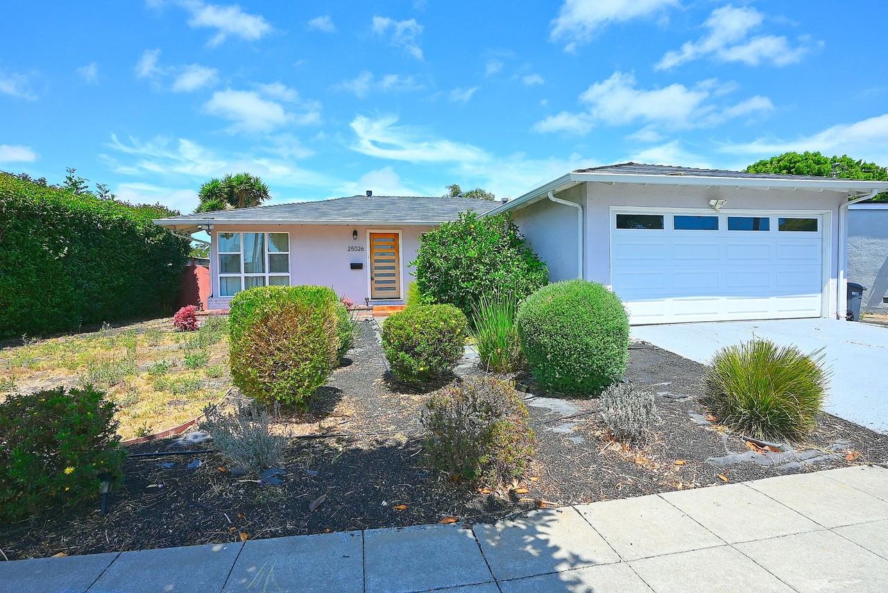 25026 Willimet Way - Photo 3 of 31