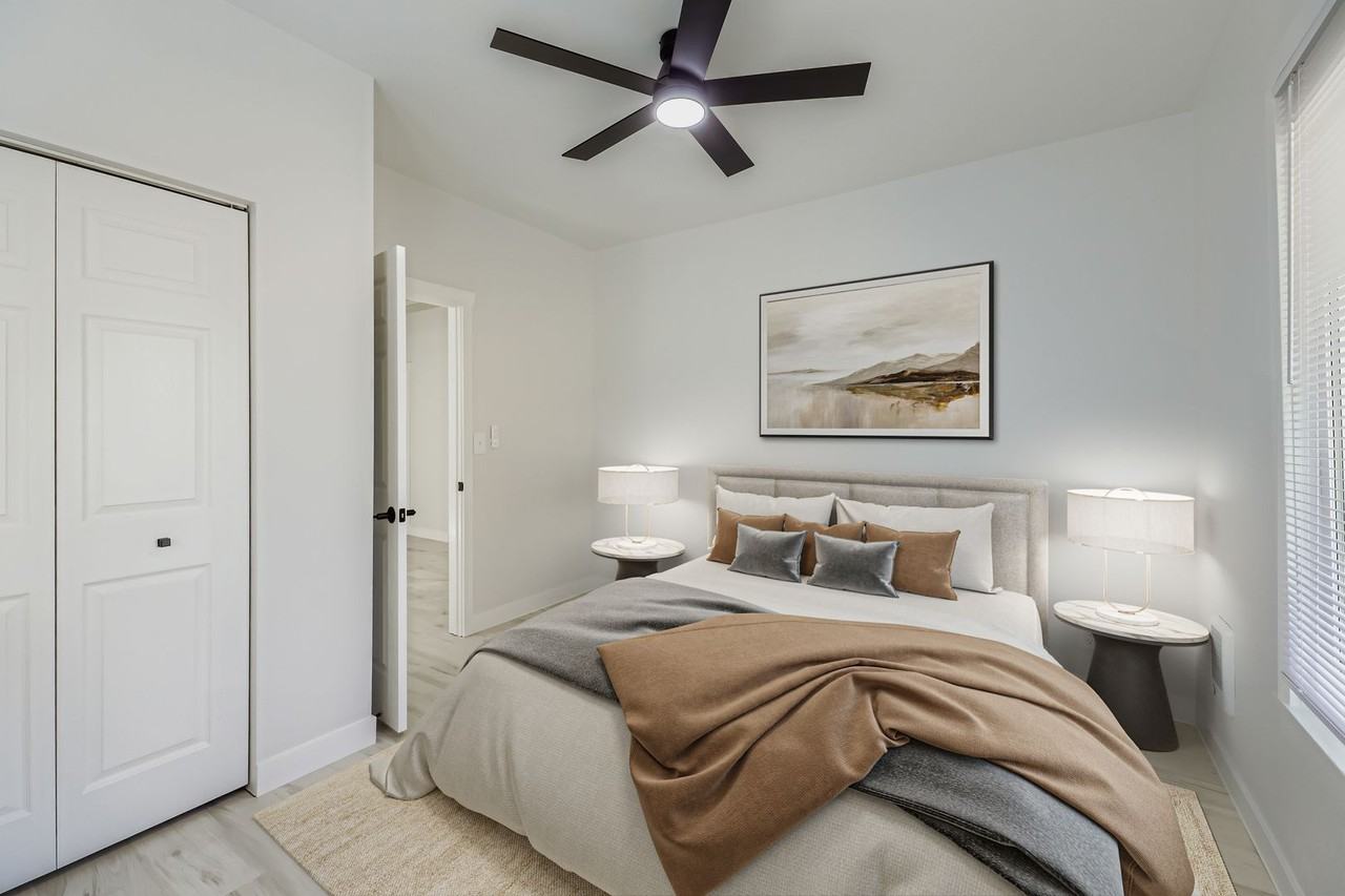 2318 Hoyt Ave - Photo 5 of 12