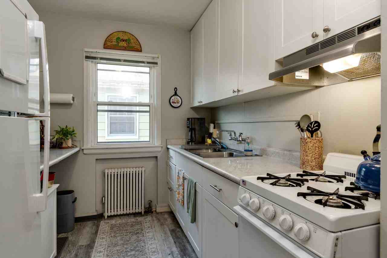 1906 Birge Terrace - Photo 7 of 16