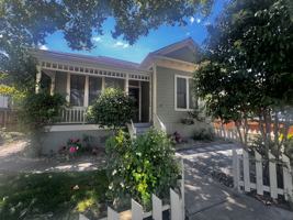 featured image of 210 5th St