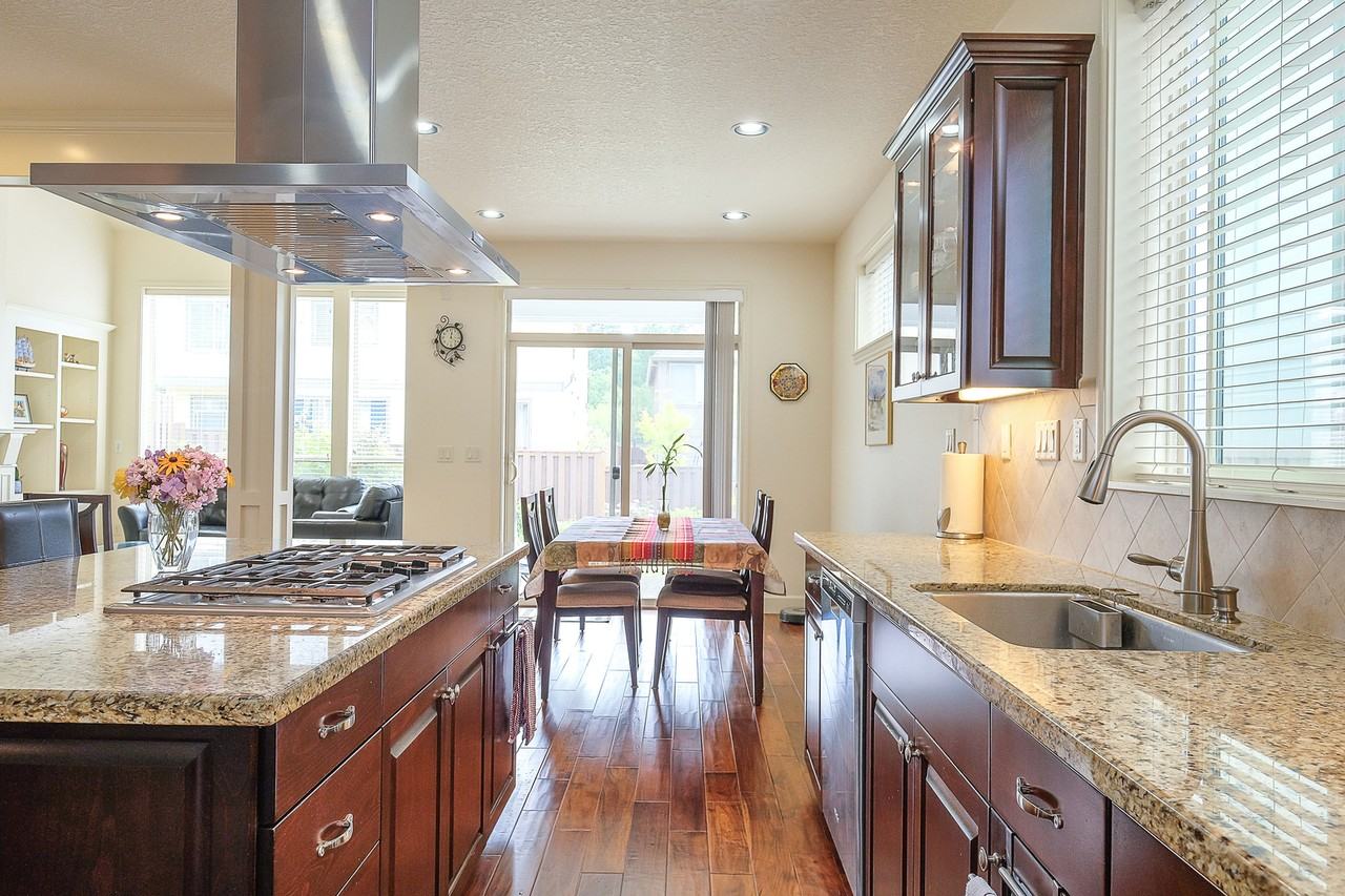 6572 Nw 164th Ave - Photo 3 of 24