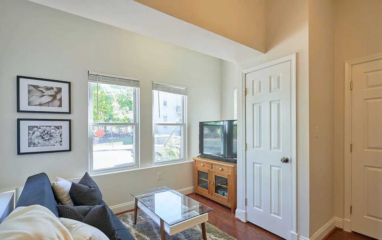 500 Florida Avenue Northwest - Photo 4 of 21