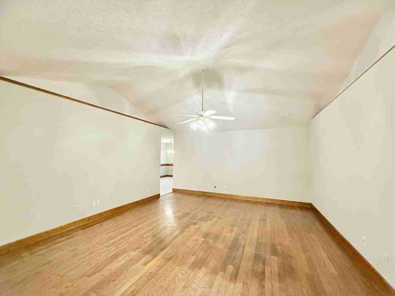 5330 Morgan Ridge Dr - Photo 2 of 17