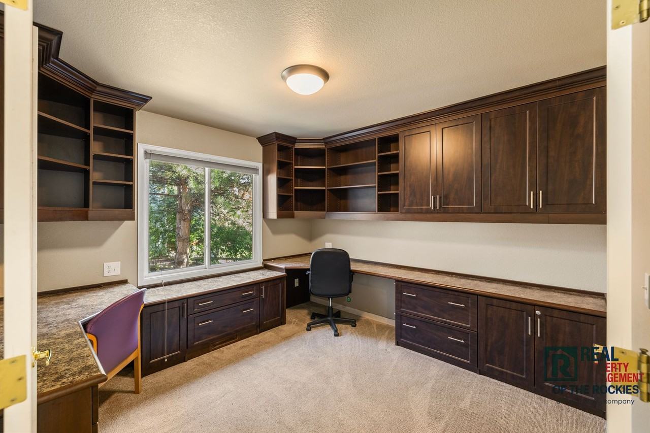 5318 White Willow Dr - Photo 3 of 28