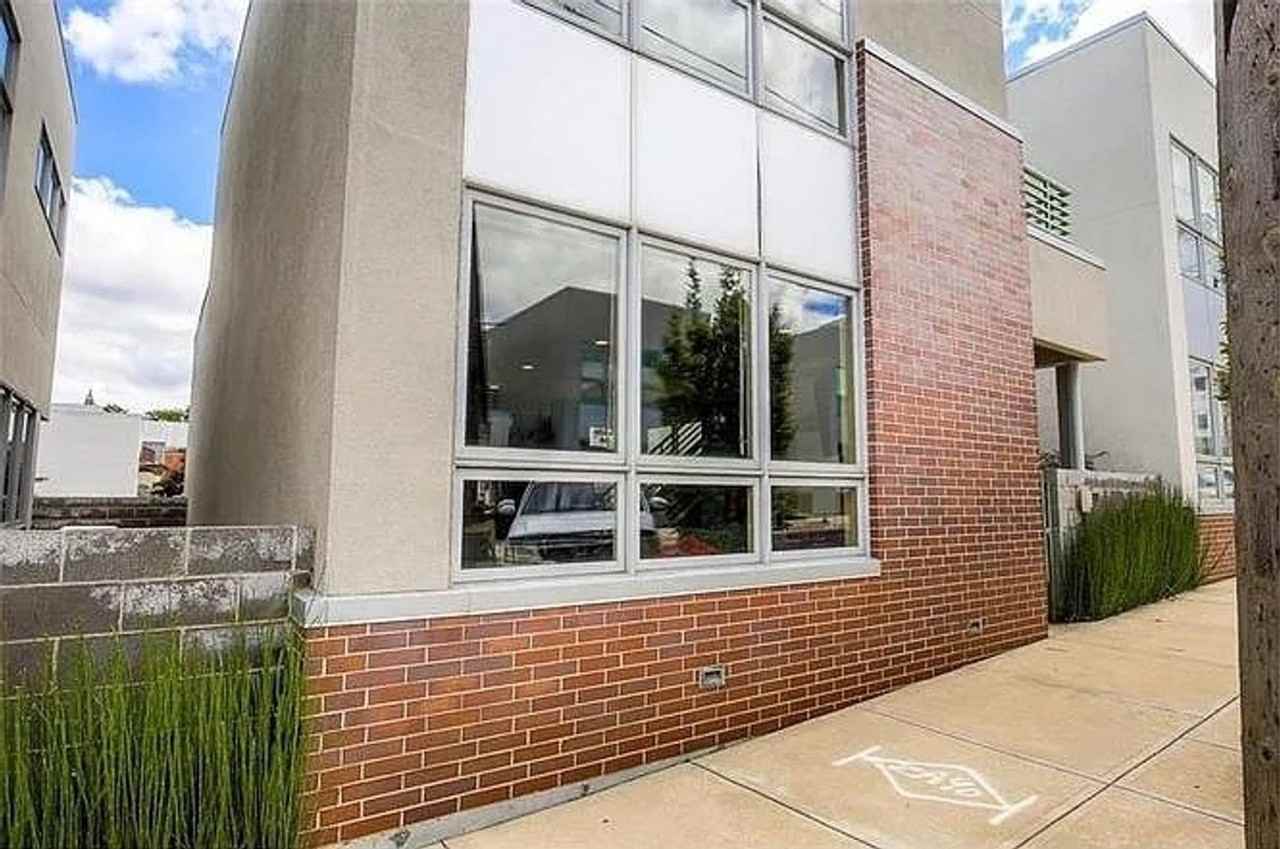 527 Oak St - Photo 3 of 37