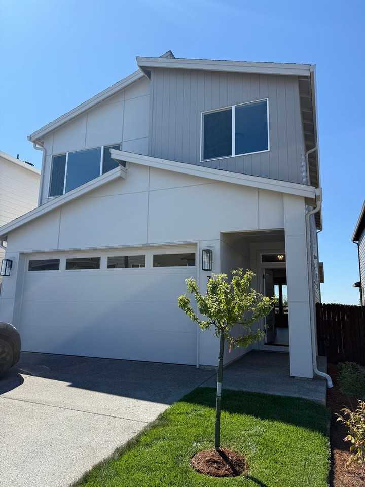719 Nw 174th St - Photo 2 of 36
