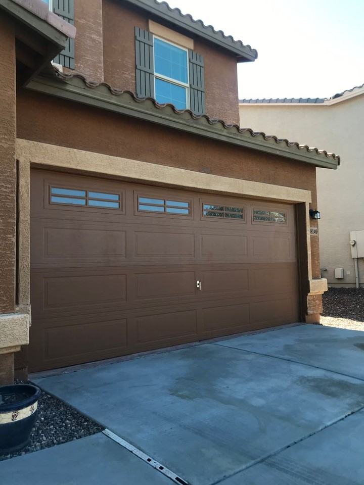 18149 West Hatcher Road - Photo 2 of 29