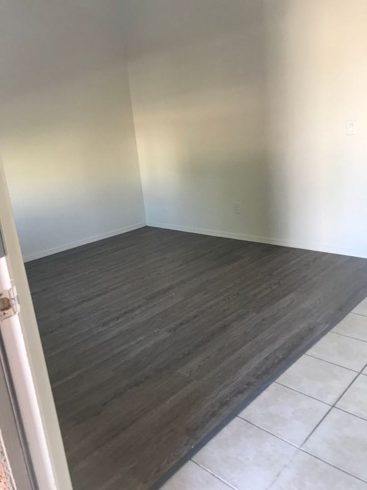 18149 West Hatcher Road - Photo 3 of 29