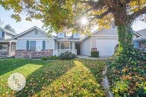 featured image of 5921 W Menlo Ave