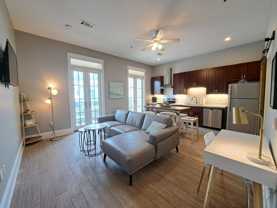 Faubourg on Freret Cadiz - Photo 1 of 1