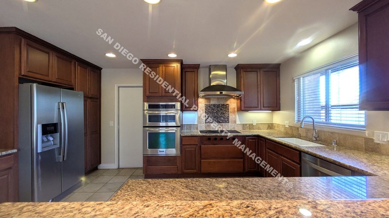 4425 Mount Henry Ave - Photo 2 of 18