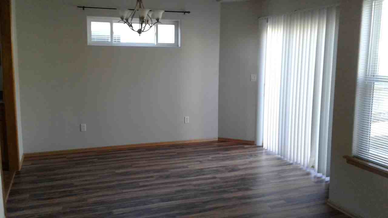 2657 Brookdale Dr - Photo 6 of 39