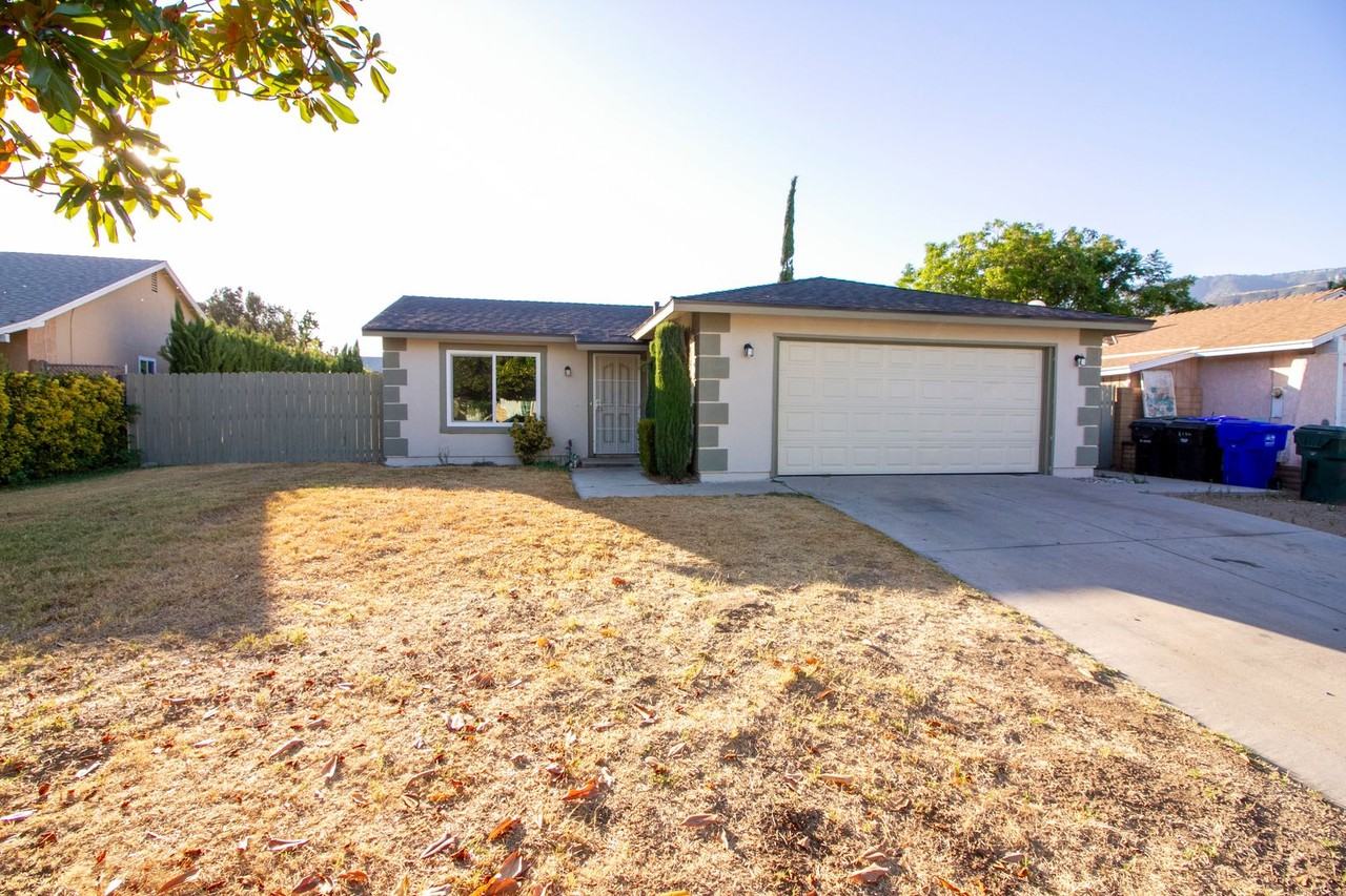 5136 Saguaro St - Photo 2 of 34