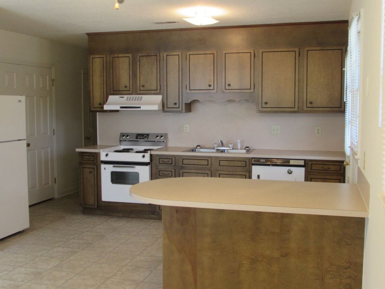 6016 Pleasant Grove Rd - Photo 3 of 19