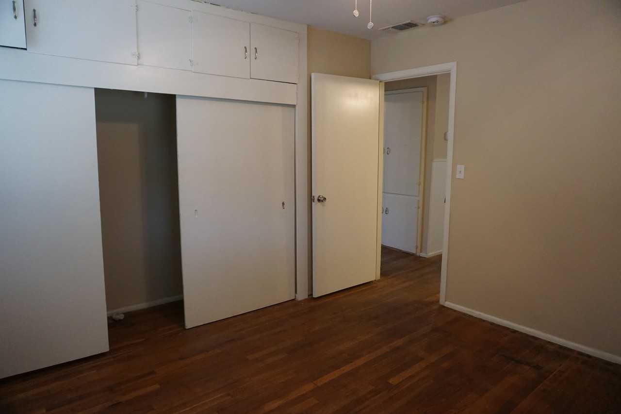 3404 31st St - Photo 7 of 11