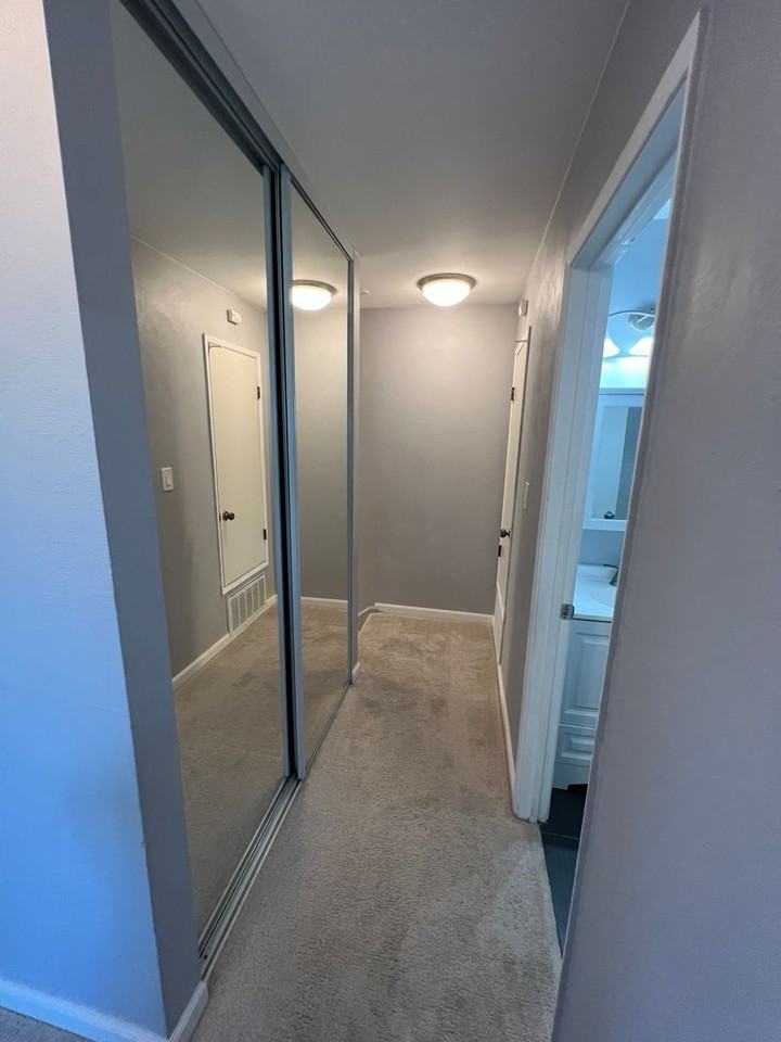 2504 Edward Ln - Photo 7 of 12