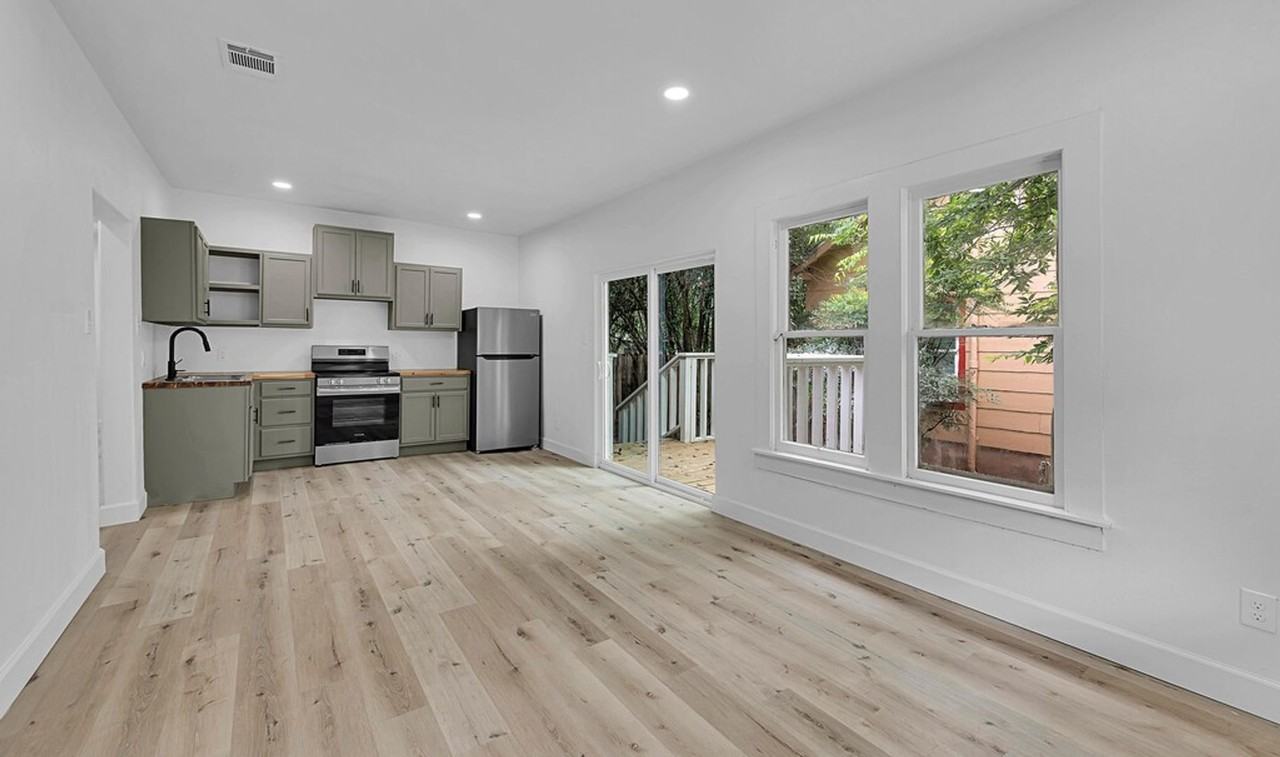 1600 Windsor Ave - Photo 3 of 36