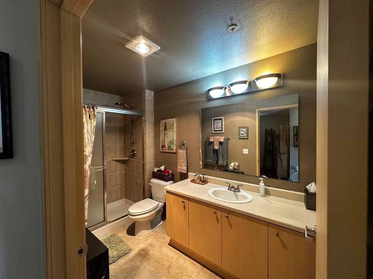 2818 Grand Ave - Photo 6 of 42