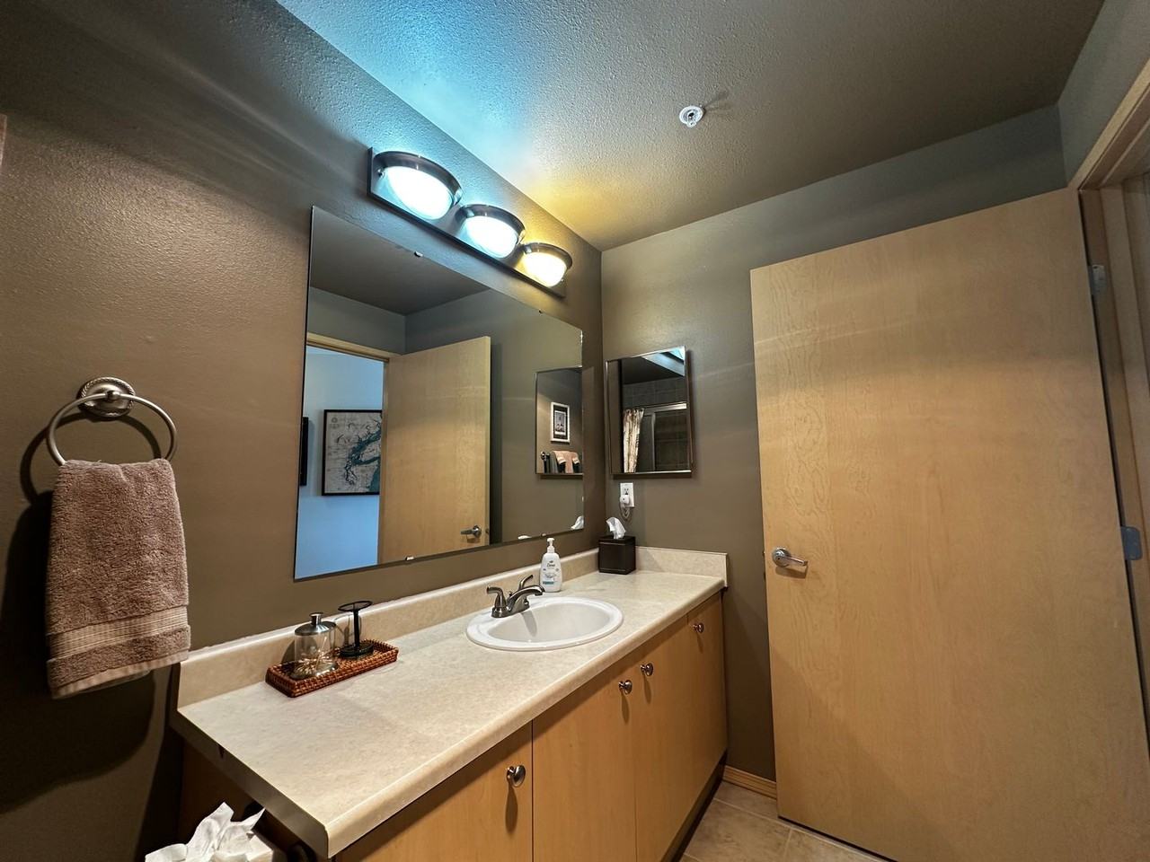 2818 Grand Ave - Photo 7 of 42