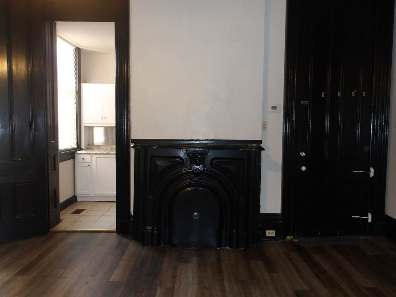 1124 S. 3rd St - Photo 5 of 27