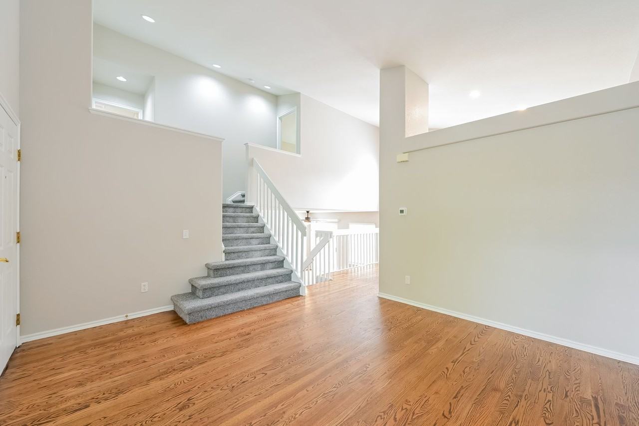 9605 Parramatta Pl - Photo 3 of 25
