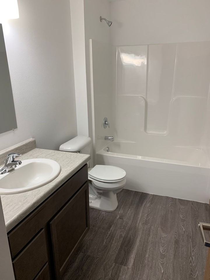 Lipton Apartments - Photo 7 of 17