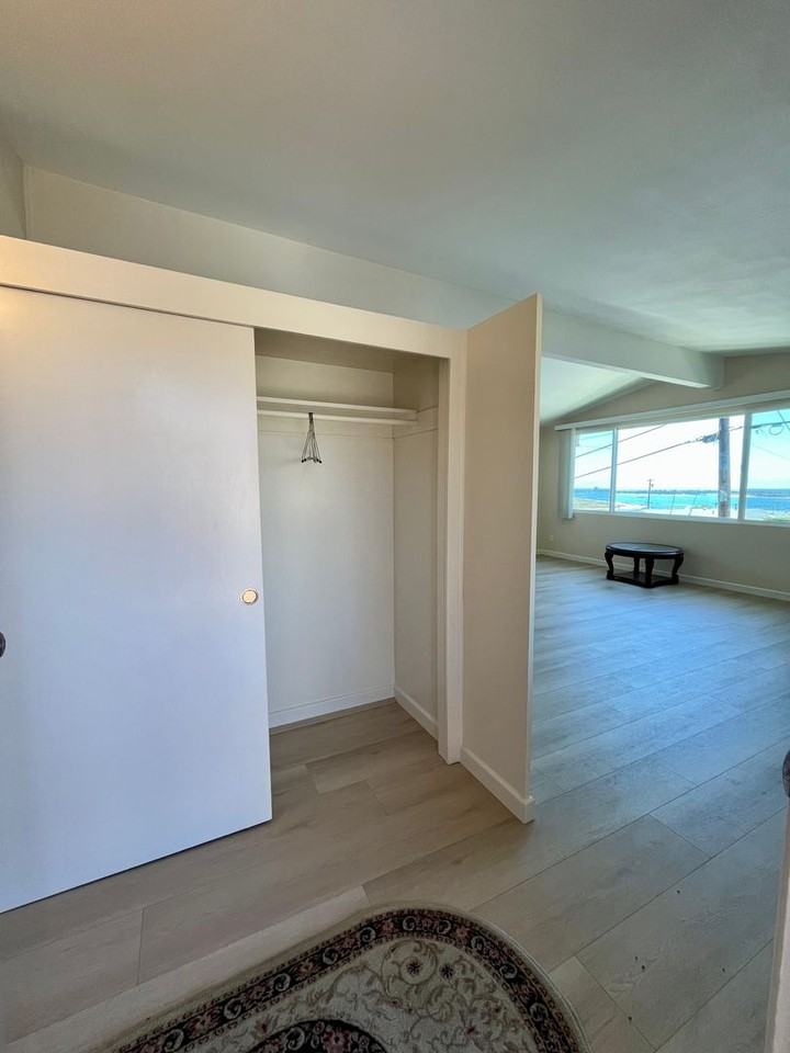 3159 Lloyd St - Photo 5 of 30