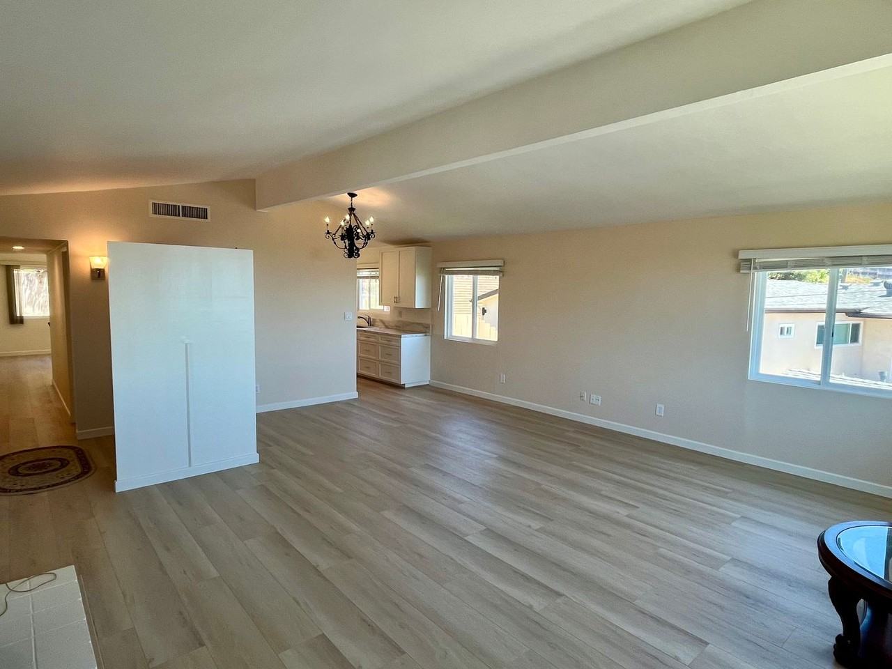 3159 Lloyd St - Photo 7 of 30