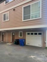 411 Nw Market St #B - Photo 1 of 1