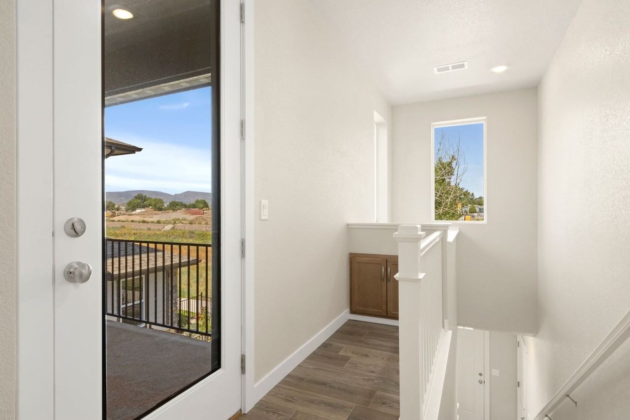 938 Schlagel St #6 - Photo 3 of 17