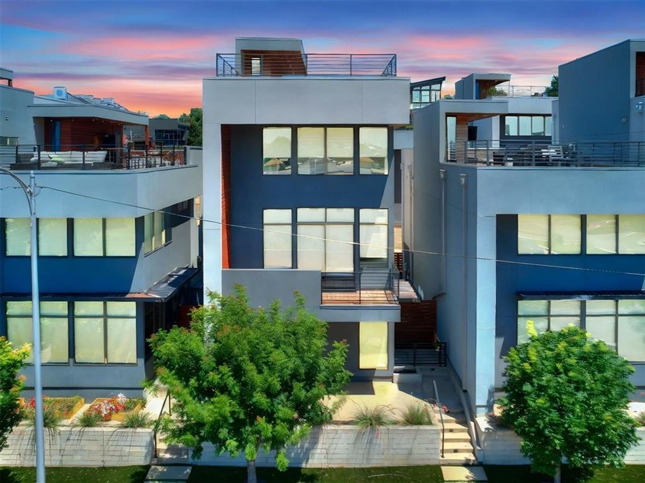 825 Nw 6th St - Photo 2 of 44