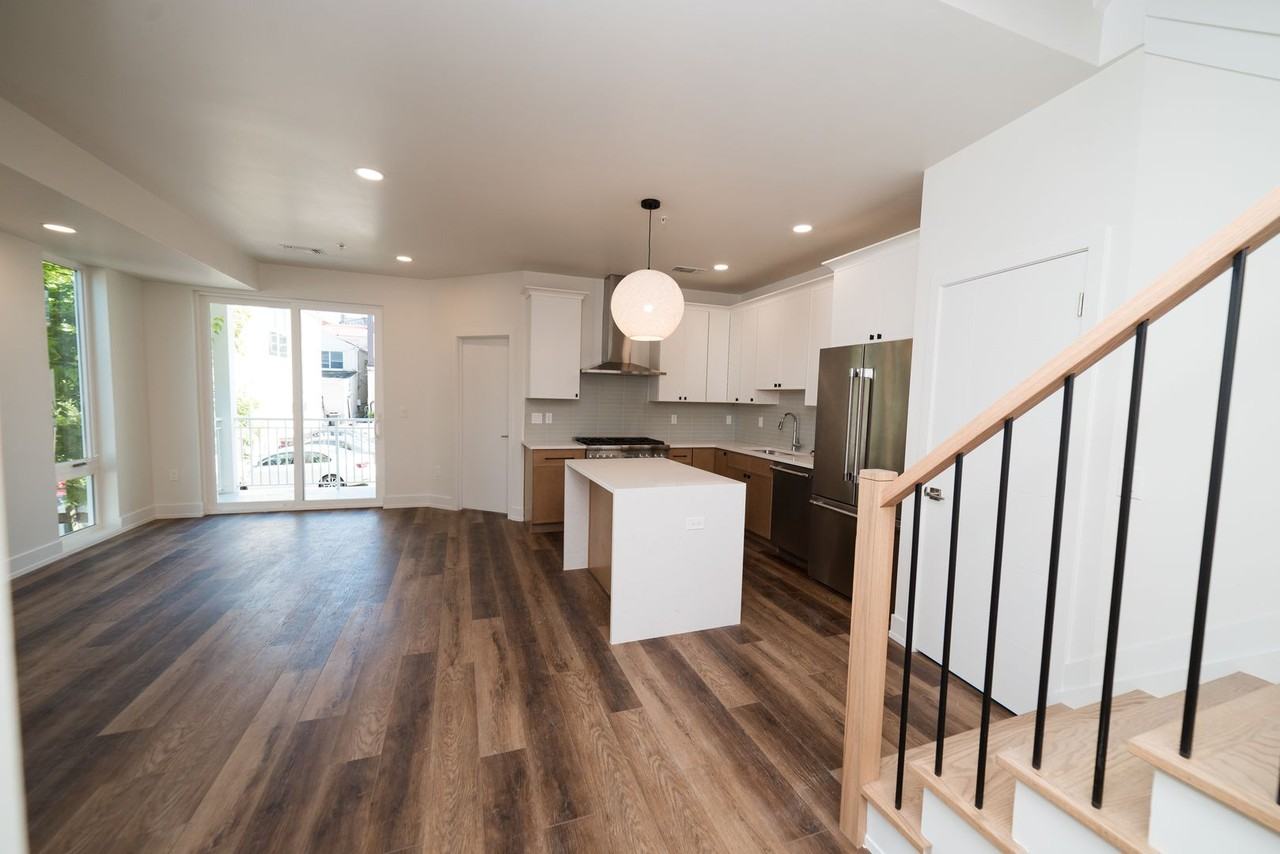 19 Lincoln Court - Photo 2 of 33