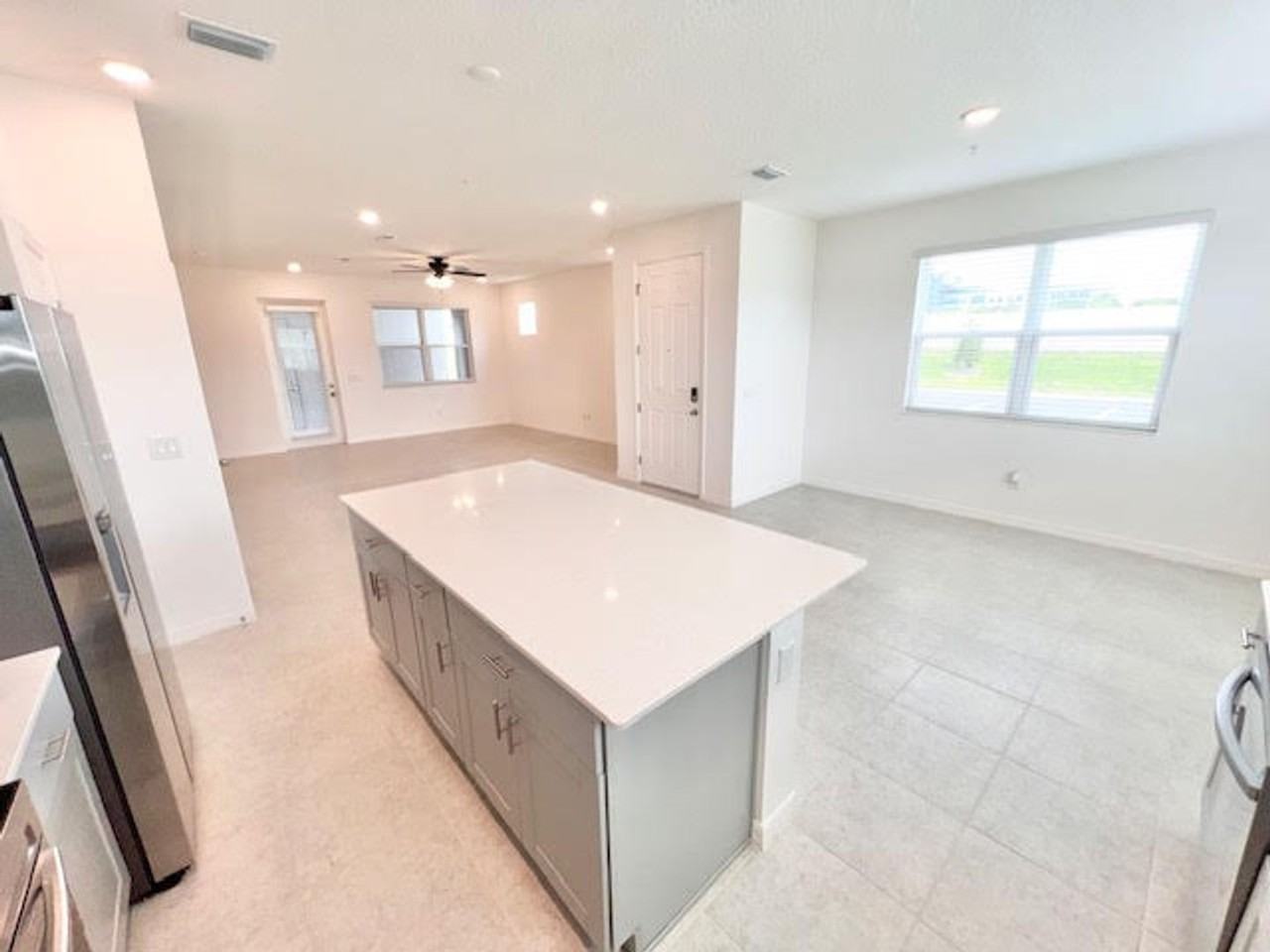 1638 Acclaim Rd - Photo 5 of 17