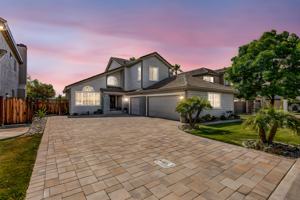 featured image of 2435 Pinehurst Ct