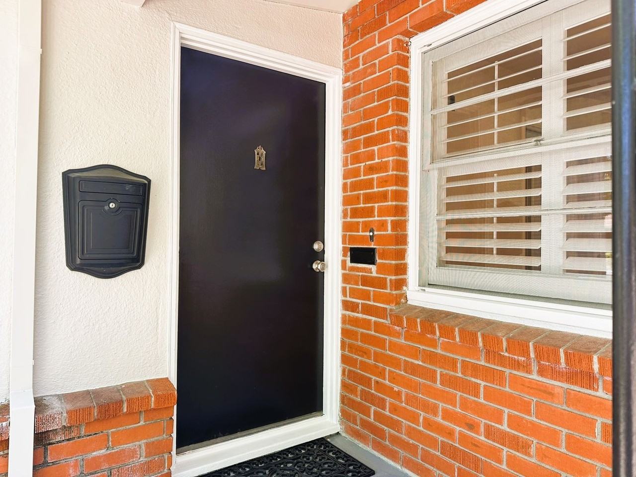 1218 Spencer Ave - Photo 3 of 28