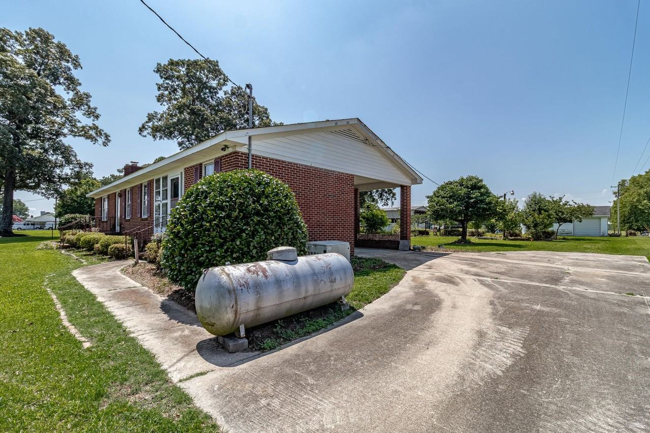 2342 Big Daddys Rd - Photo 2 of 24