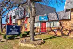 La Donna Place Apartments - Photo 1 of 1