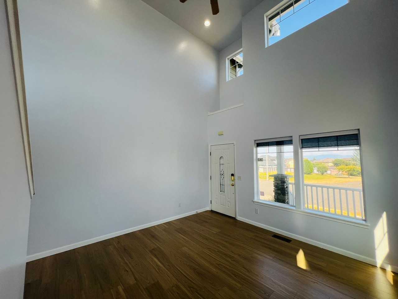 2650 Glenmore St - Photo 6 of 41