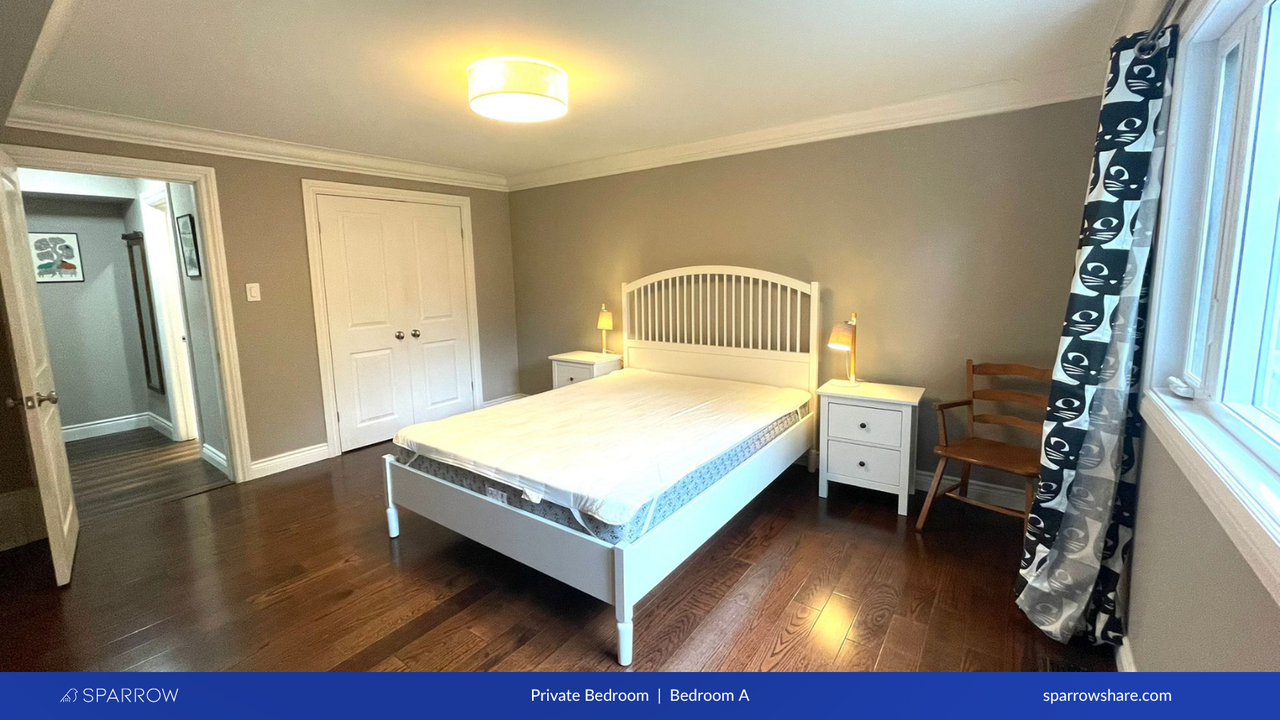 1274 Lorne Park Road - Photo 3 of 8