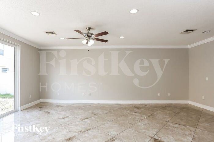 3406 Elizabeth Pl N - Photo 3 of 16