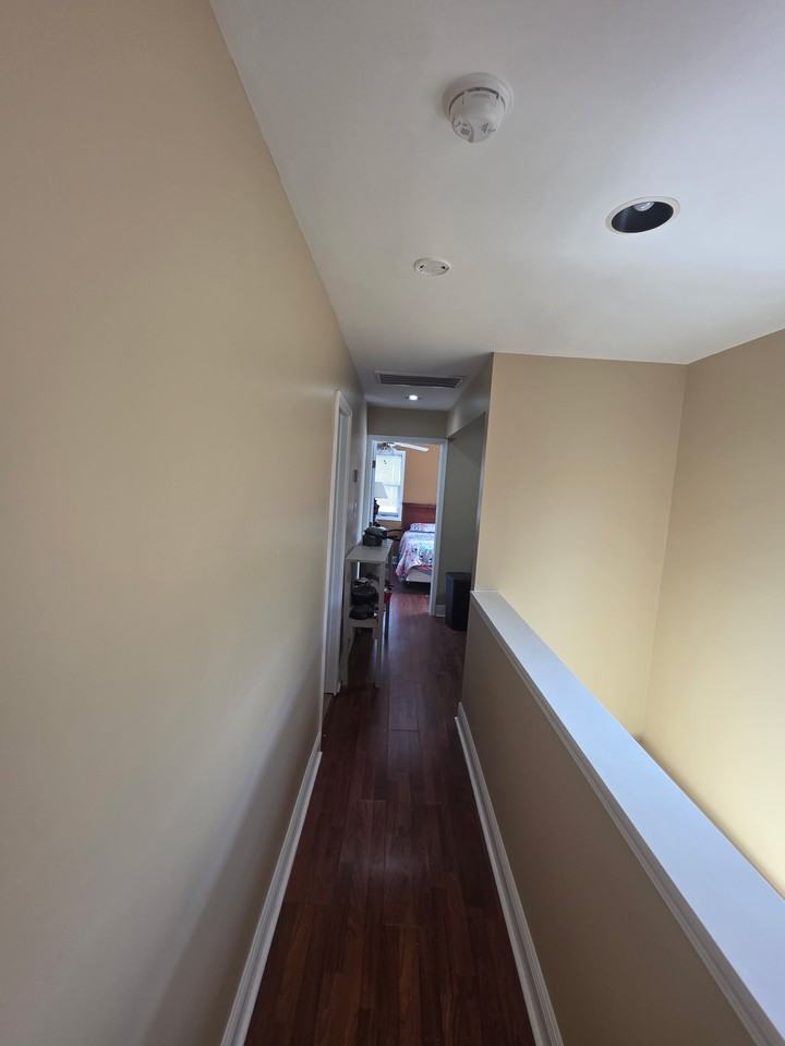 1858 Burgundy St #B - Photo 5 of 9