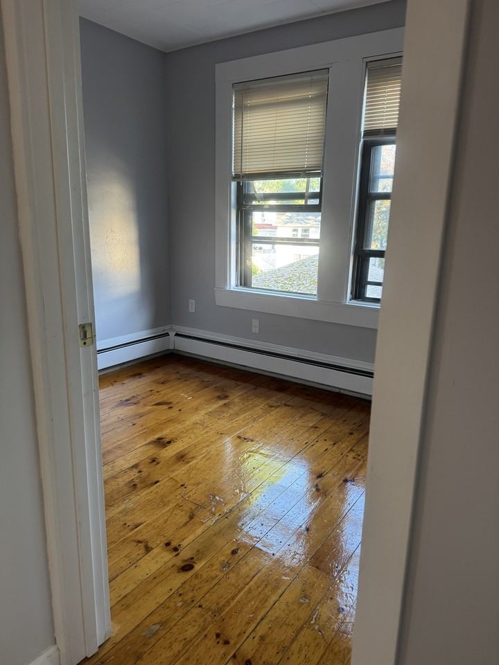 5 Jordan Ave #2 - Photo 2 of 9