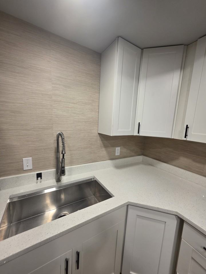 210 5th Ave #1WESTC - Photo 2 of 7