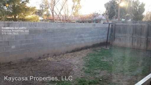 3301 Conlee - Photo 2 of 8