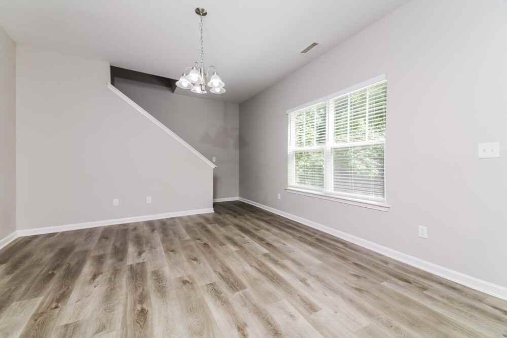 3501 Pinkham Way - Photo 6 of 17